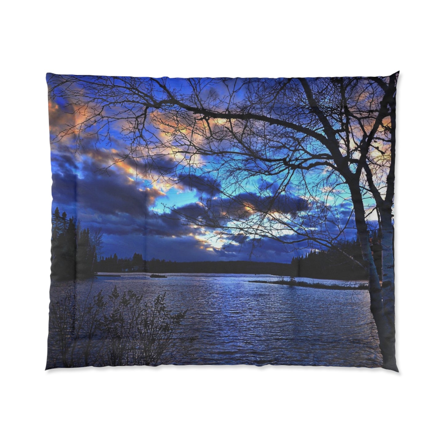 Setting sun Comforter