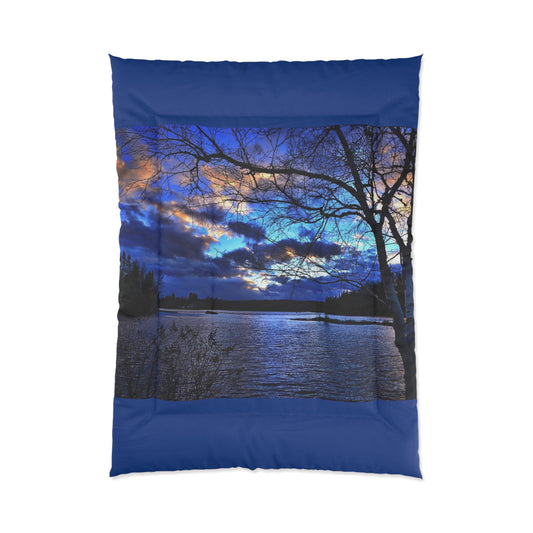 Setting sun Comforter