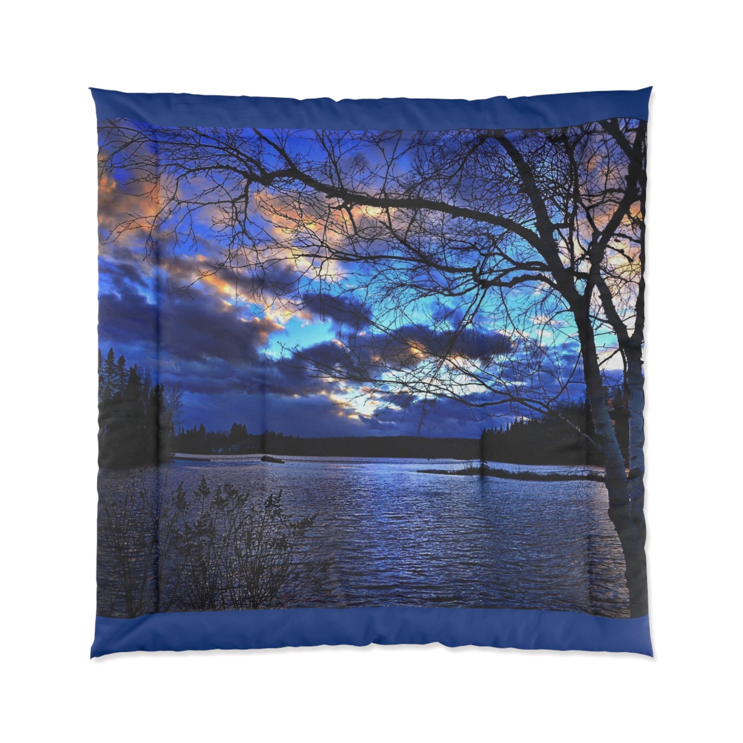 Setting sun Comforter